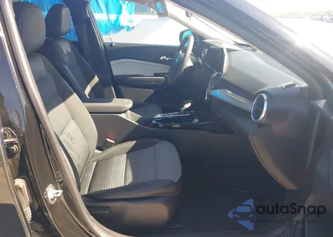 2025 Chevrolet Trax Fwd Lt from USA, damaged, VIN KL77LHEP4SC196968